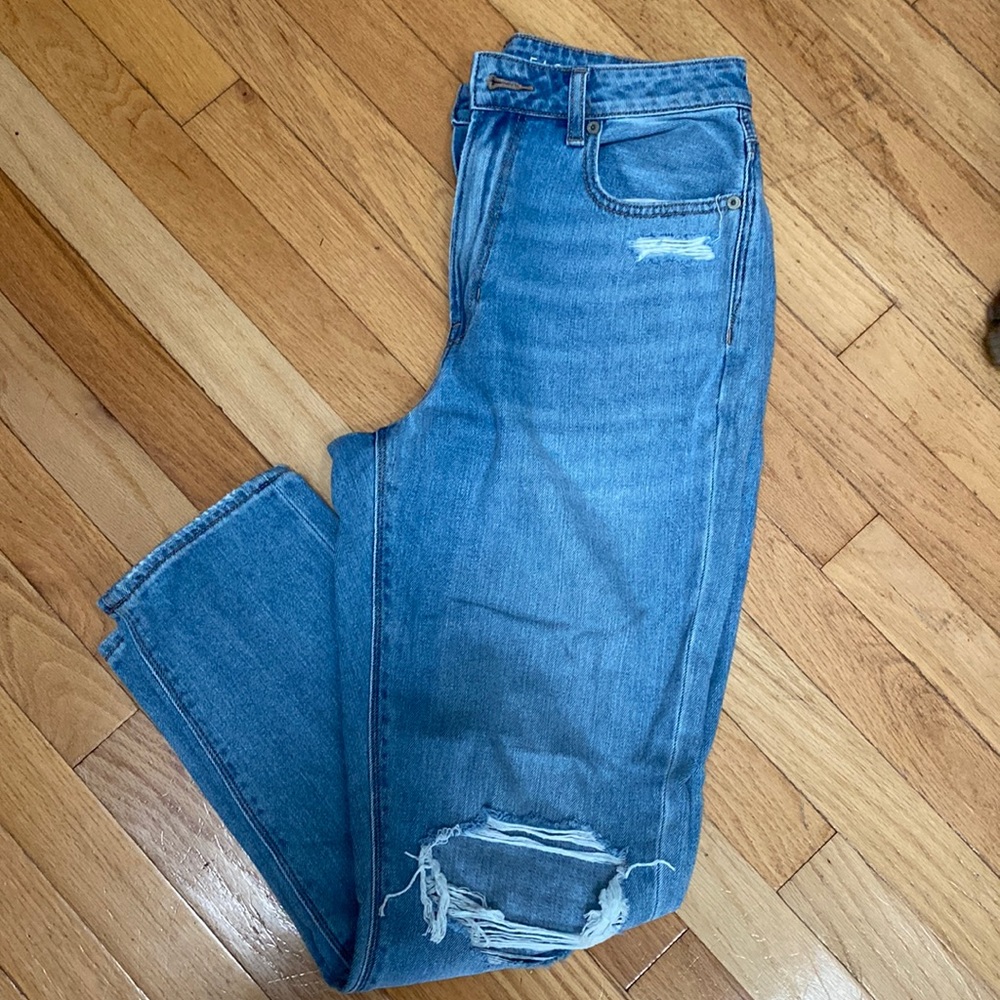American Eagle ‘Mom’ Jeans